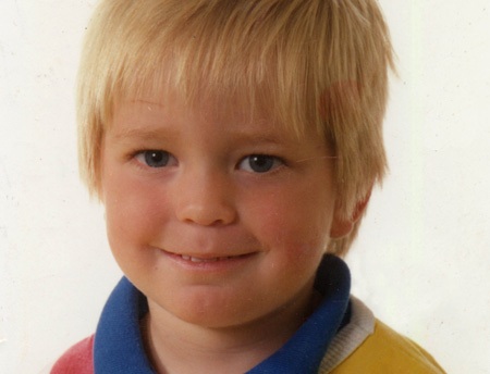 robert-pattinson-age-6-pic-dm-737296283.jpg